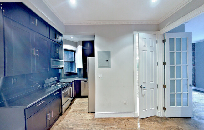 9 W 103 ST
