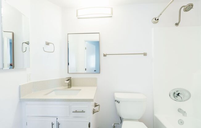 1 bed, 1 bath, 550 sqft, $1,948, Unit 303
