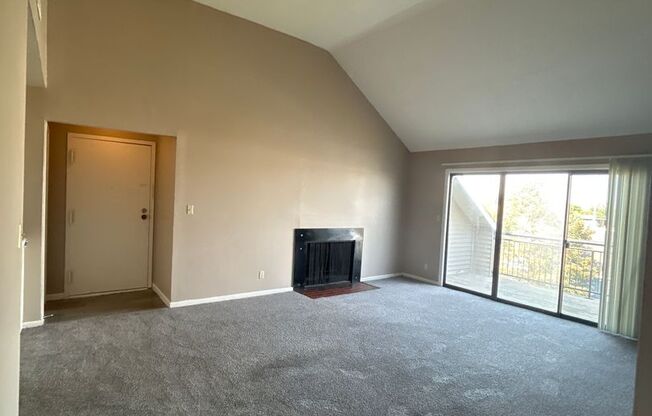 1 bed, 1 bath, 769 sqft, $1,089, Unit 7518-10