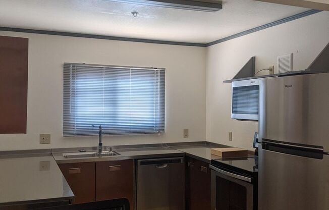 1 bed, , 690 sqft, $1,199, Unit 50