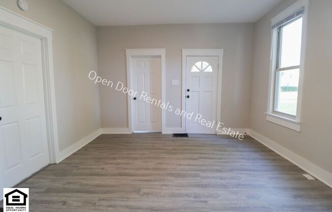 428 Lincoln Highway E