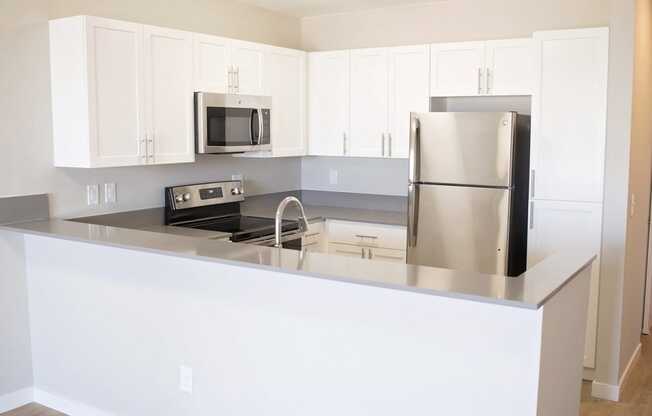 Evergreen Ridge_2 Bedroom Apartment Kitchen