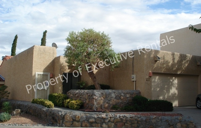 2 Las Casitas - Fabulous 3 bed 2 bath townhouse in Picacho Hills!