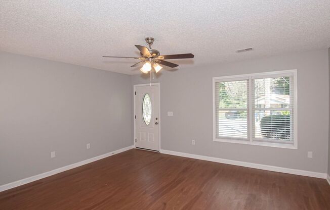 Delightful 4 Bedroom 2 Bath in Fairburn!