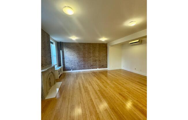 1 bed, 1 bath, $3,395, Unit 403