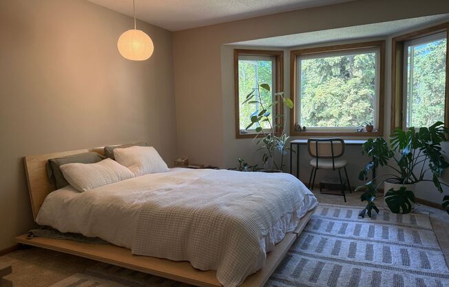 2 beds, 2 baths, $2,499