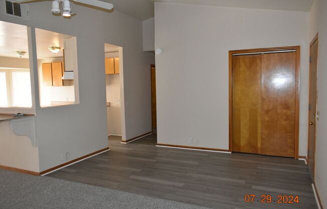 3 beds, 2 baths, $1,750