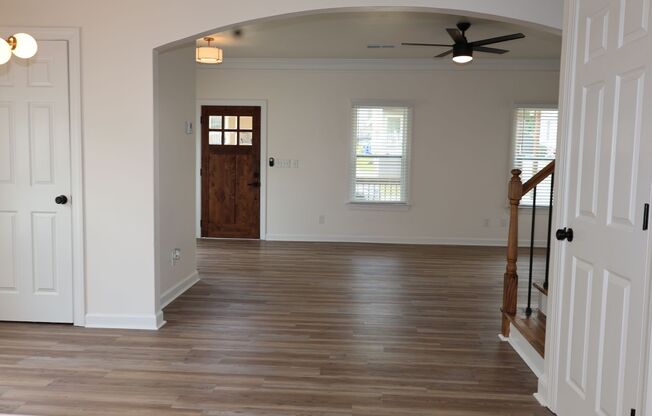 3 Bedroom Single Family Home (Newly Renovated)!