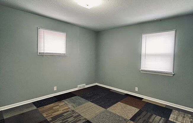 2 beds, 1 bath, $825, Unit 8121