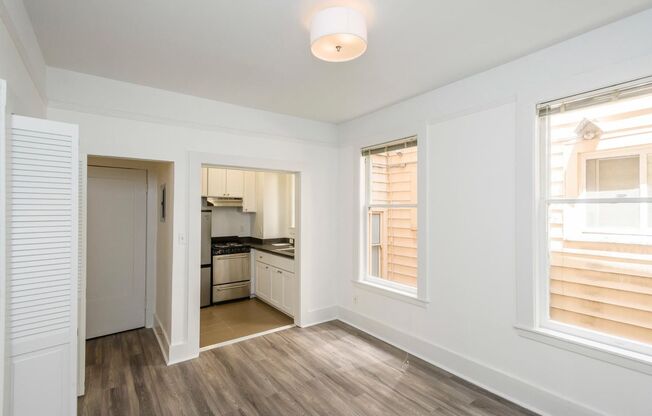 1 bed, 1 bath, $2,295, Unit 205