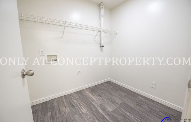 3 beds, 2 baths, 1,350 sqft, $1,649, Unit 4034 22