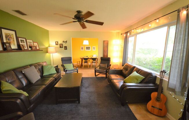 Beautiful House at 2231 NW 21st Ave - Pet Friendly!
