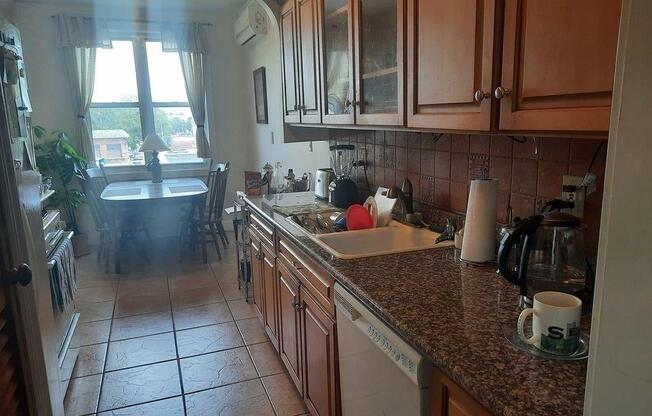 3 beds, 1 bath, $3,600