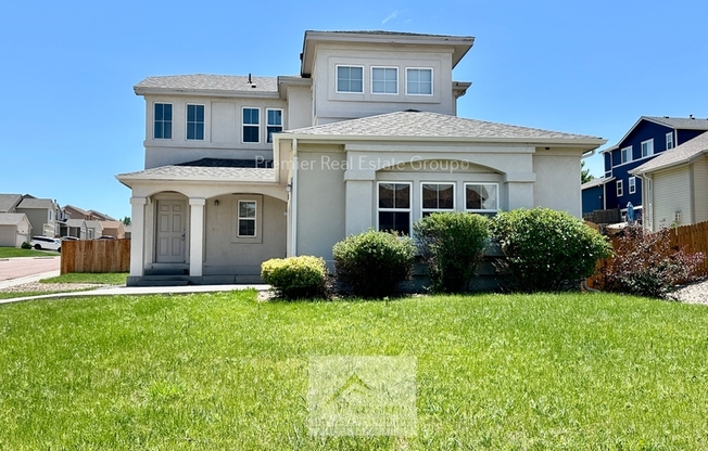 8486 MEADOWCREST DR