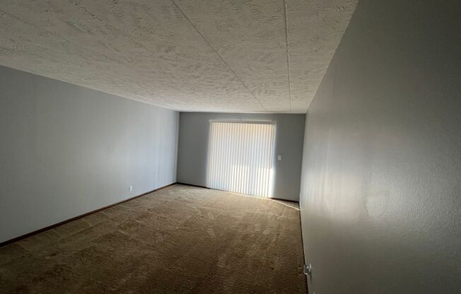 645 s. 20th