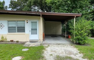 Lovely 2/1 in Downtown Orlando - Fully Renovated!  Available Now.