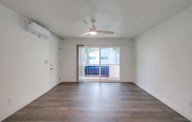 1 bed, 1 bath, 576 sqft, $2,445, Unit 6