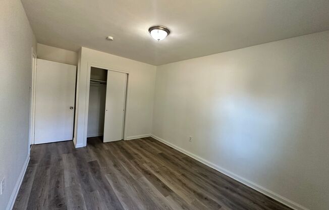 2 beds, 1 bath, 1,600 sqft, $1,850, Unit 11