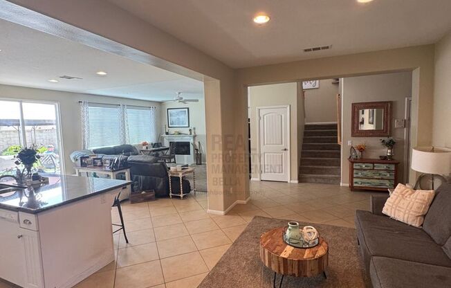 Resort-Style Living in Spencer’s Crossing – 5 Beds, 3 Baths, and Prime Location