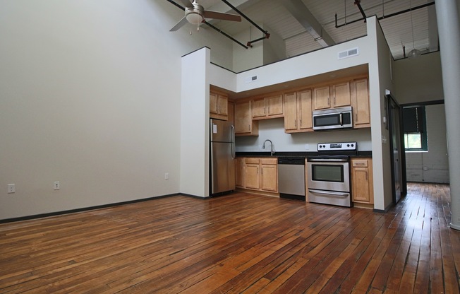 1 bed, 1 bath, 591 sqft, $1,395, Unit APT 304