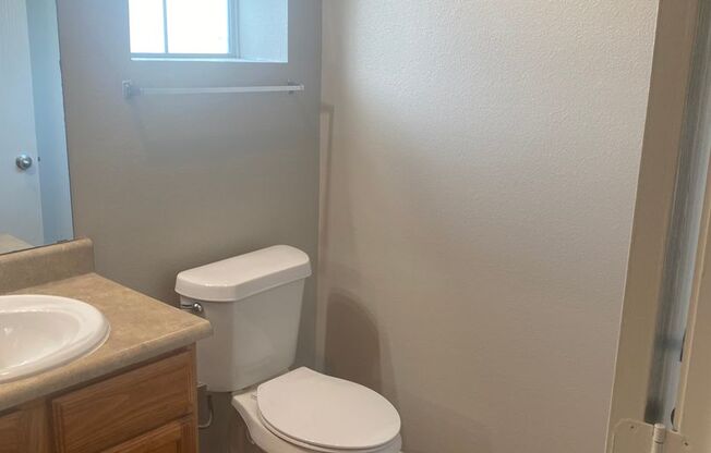 2 beds, 2 baths, 1,079 sqft, $1,450, Unit 0701