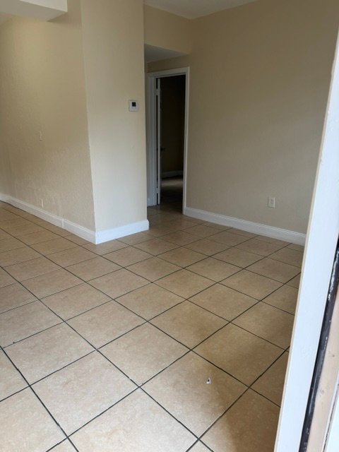 1365 NW 115 ST