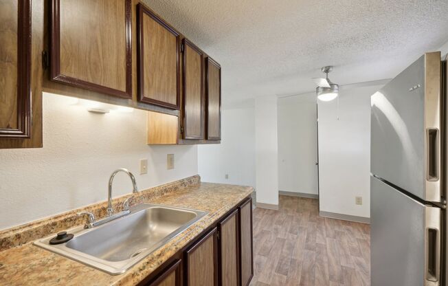 1 bed, 1 bath, 650 sqft, $1,050, Unit N-01