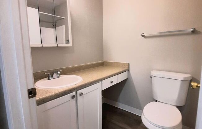 1 bed, 1 bath, 570 sqft, $1,399, Unit A-140