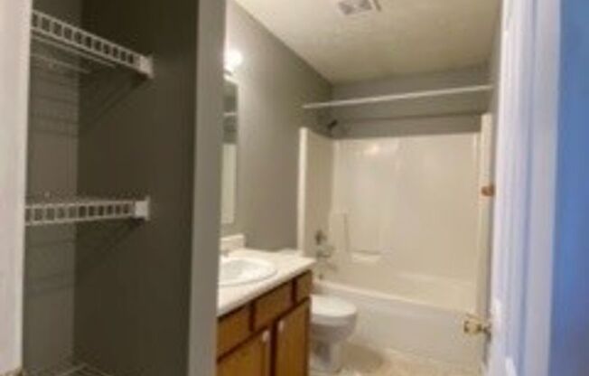 3 beds, 1 bath, $1,195, Unit Apt C