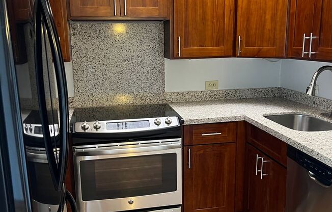 1 bed, 1 bath, $2,200, Unit Marco Polo