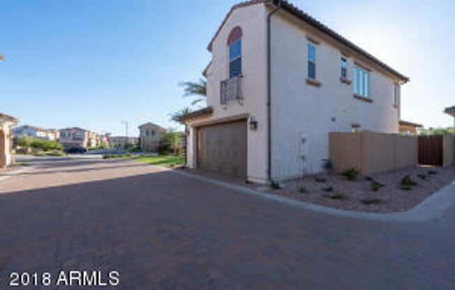 Beautiful Chandler Home!