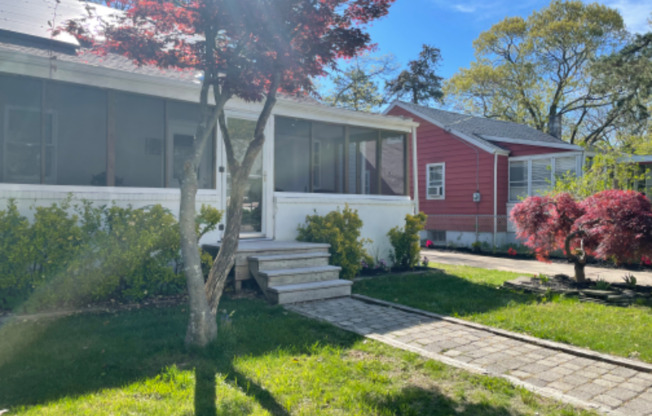 45 ARBUTUS AVE 