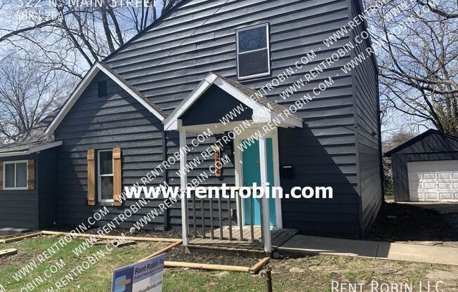 322 N MAIN ST