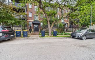 1110 E 40th St