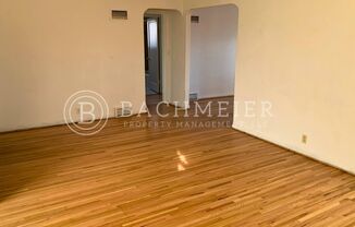 2 beds, 1 bath, $950, Unit 516 NW 5th St