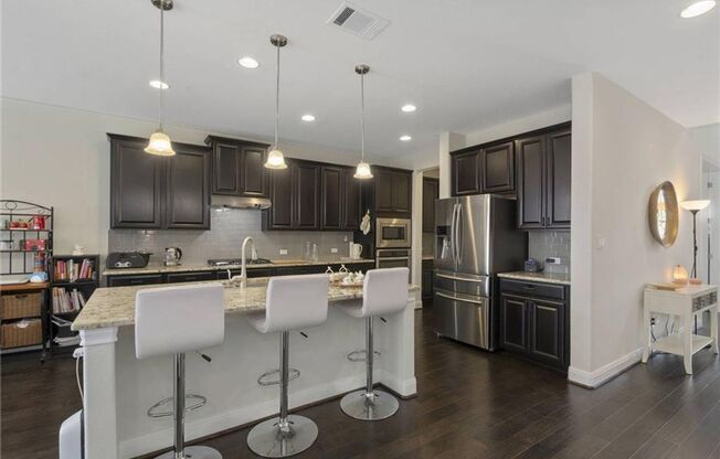 Stunning 2-story 4 bedroom - Available early July!