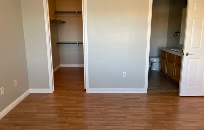 2 beds, 2.5 baths, $1,500