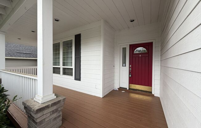 Tualatin 3 Bedroom with Den + Bonus Room 2.5 Bath Home! Close to Legacy Hospital. Has A/C, Includes Lawncare!