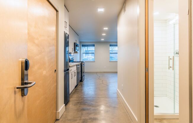 Studio, 1 bath, 287 sqft, $1,325, Unit 103