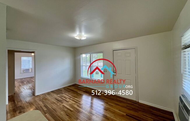 Available: Charming 2 Bedroom 1 Bath with Carport on Bus Route