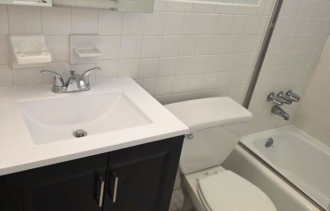 1 bed, 1 bath, 652 sqft, $1,795, Unit 404