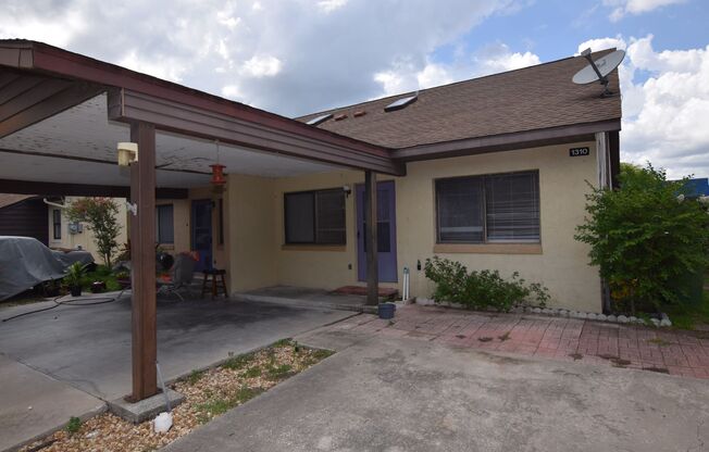 2/1 Duplex For Rent at 1310 Vine Street Leesburg, FL 34748