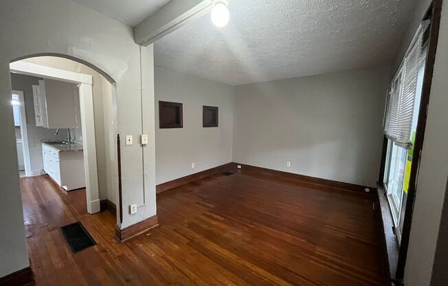 1 bed, 1 bath, $675, Unit Down