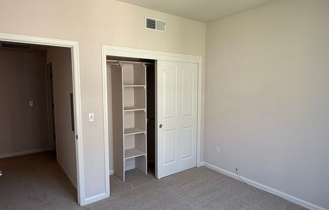 Beautiful 2 Bedroom 2 Bath Condo in the Desirable Villa Cortina Community!