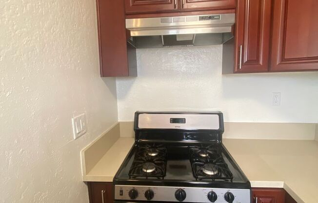 Studio, 1 bath, 341 sqft, $1,495, Unit 302