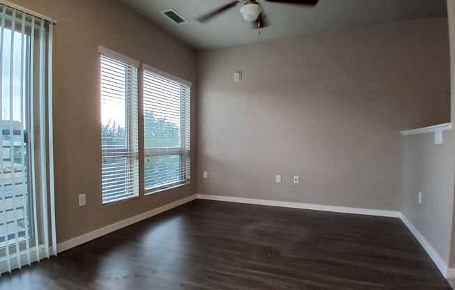 Studio, 1 bath, 495 sqft, $1,448, Unit Unit 109