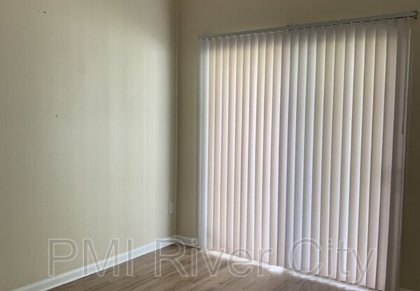 1605 BISCAYNE BAY DR