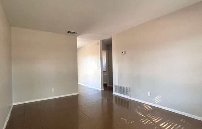 3 beds, 1 bath, $1,195