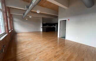 Studio, 1 bath, 991 sqft, $1,875, Unit 404