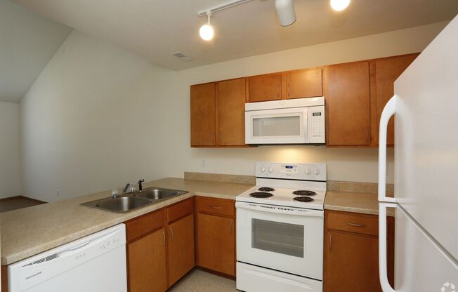 2 beds, 2 baths, 1,155 sqft, $1,400, Unit Apt 37